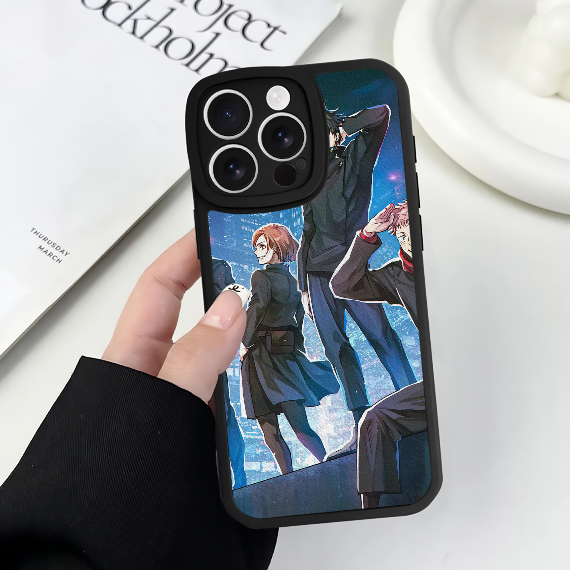（画像用） 呪術廻戦 Jujutsu Kaisen 【iPhone 16シリーズ対応】シリコンスマホケース（レザー調） 材質：シリコン